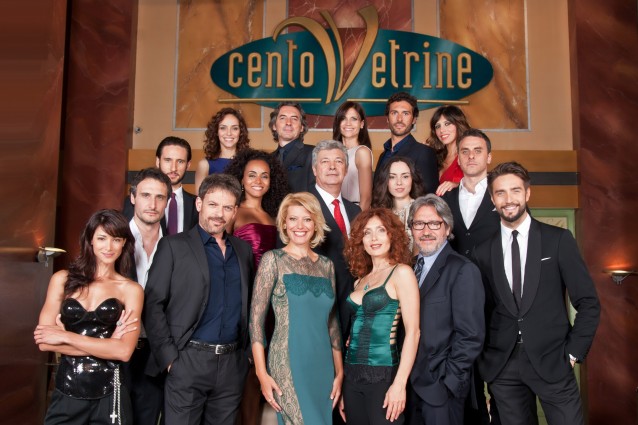 CENTOVETRINE PASSA SU RETE4, ALLE 20:05 DAL 15 DICEMBRE. SU CANALE5 (PER ORA) SI RADDOPPIA BEAUTIFUL: IN ARRIVO IL DAYTIME DELL'ISOLA DEI FAMOSI?
