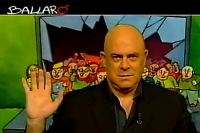 Maurizio Crozza potrebbe seguire Giovanni Floris a La7 per proseguire le sue "copertine": sembra scontato il suo addio a "Ballarò".