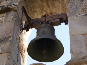 In Molise i parroci protestano contro il biotestamento suonando le campane a morto
