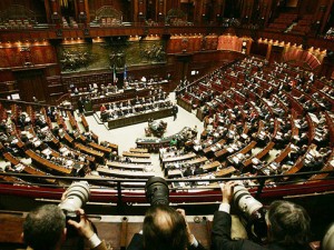 Pensione parlamentare garantita: il 15 settembre scatta l'assegno per 608 onorevoli eletti nel 2013