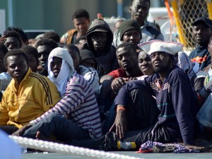 Taranto, giovane immigrato si toglie la vita: “Gli era stato negato l’asilo politico”