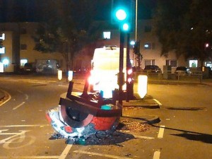 La polizia: "UFO in fiamme a Londra". Ma era un forno
