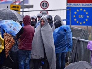 Dalla Corte Ue arriva l'ok alla redistribuzione dei migranti in Europa da Italia e Grecia