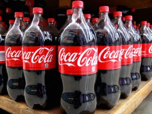 Coca Cola, stop alla produzione in Venezuela: manca lo zucchero