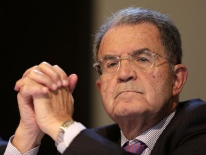 Parisi: "Prodi ha spostato la tenda, si è allontanato dal Pd. Renzi è imprigionato nel proprio Io"