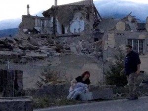 Accumoli, intera famiglia uccisa dal crollo di un campanile