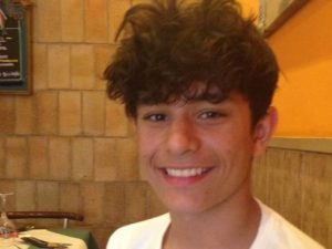 Suicida dopo 7 anni di soprusi: non aveva un videogioco. La lettera straziante della madre