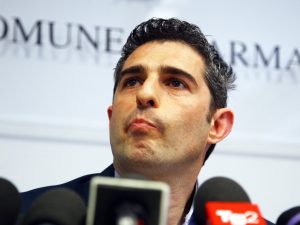 Il sindaco di Parma Pizzarotti sarebbe pronto a dire addio al M5S