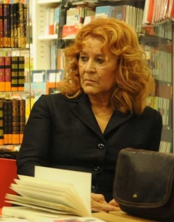 La scrittrice Enza Li Gioi