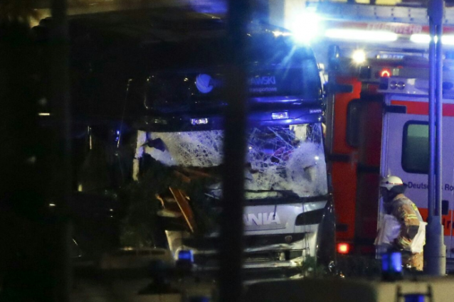 Si cerca di capire se l'uomo arrestato è l'autista del camion