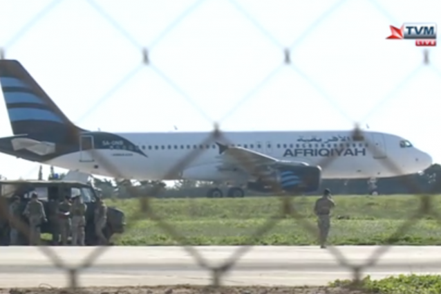 Aereo dirottato a Malta: liberati tutti i 118 passeggeri