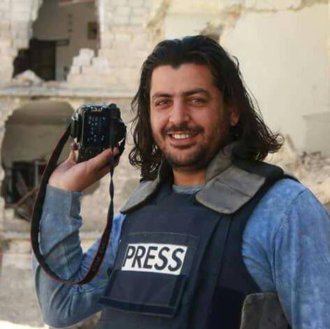 Shamel Al Ahmed, reporter dell'Aleppo Media Center ucciso il 2 settembre assieme alla moglie dai barili bomba lanciati dall'aviazione siriana