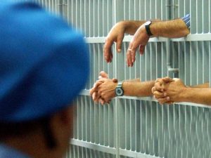 San Gimignano: detenuto uccide compagno di cella con uno sgabello di legno