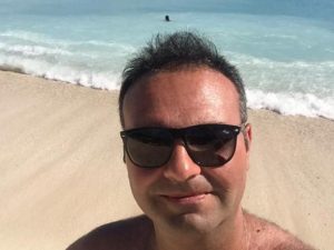 Cuoco italiano ucciso a Montecarlo, killer insanguinato dai carabinieri: "Ho fatto una cosa grave"