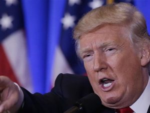 Muslim Ban, Trump ha pronto un nuovo ordine contro i migranti dai paesi Islam