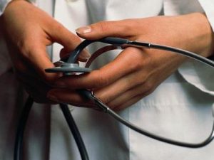 Studente ricoverato da ieri nel Riminese per meningite. Le sue condizioni sono gravi