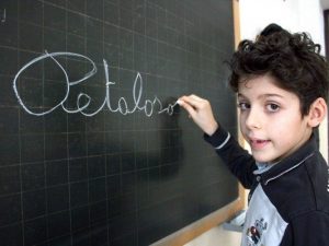 Matteo T., il bambino che coniò l'aggettivo "Petaloso"