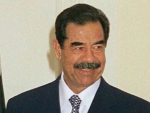 La storia dell'ingegner Saddam Hussein, per colpa del nome non riesce a trovare un lavoro