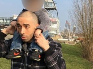 Attentato Parigi, chi è Karim, il presunto terrorista: sparò a un poliziotto anche nel 2001