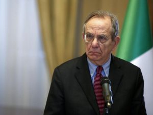 L’ex ministro Padoan: “Il governo vuole punire l’economia, è la missione di M5s e Lega”