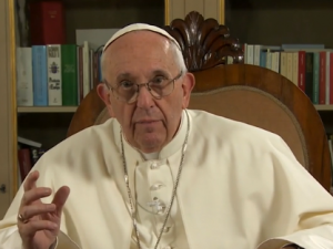 Papa Francesco bacchetta i cardinali: "Dovete dirmi dove e quando andrete in vacanza"