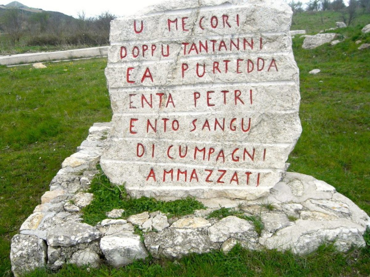 La Vera Storia Di Portella Della Ginestra