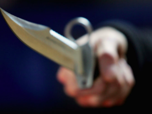 Cagliari, Joelle trovata morta in casa in un bagno di sangue: arrestati due coinquilini