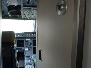 United Airlines, i codici delle cabine di pilotaggio finiscono online per sbaglio
