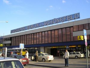 L'ingresso dell'aeroporto di Schonefeld