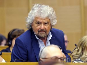 PD denuncia Beppe Grillo: "Vediamo se il pluripregiudicato è anche evasore fiscale"