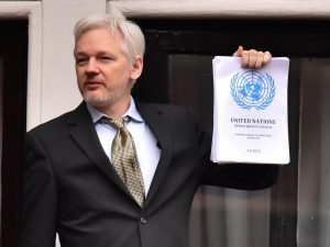 Assange, archiviata accusa di stupro. Fondatore Wikileaks: "La vera guerra inizia ora"