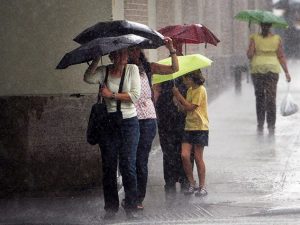 Meteo, inizio di settimana all’insegna del maltempo: piogge diffuse su tutta l’Italia