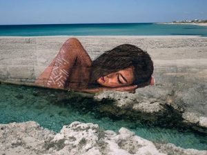 L'ultima opera di Sean Yoro a Porto Cesareo