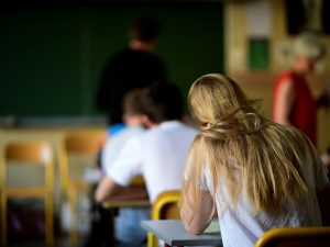 Latiano, l?appello alla ministra Fedeli: ?Fa troppo caldo, riapriamo le scuole a ottobre?