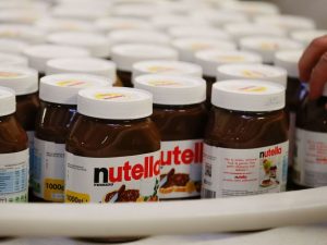 Germania, rubato un camion frigorifero con 20 tonnellate di Nutella e ovetti Kinder