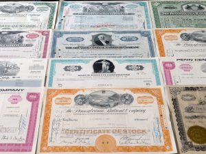Pagamento del canone della locazione commerciale e cessione totalitaria quote sociali