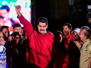 Venezuela, Maduro pronto a moltiplicare di 34 volte lo stipendio minimo dei lavoratori