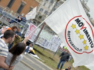 Al via voto per il premier M5S: problemi tecnici su Rousseau, prolungate le votazioni