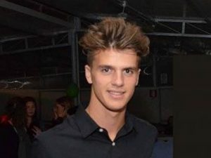 Stroncato dalla leucemia in pochi giorni, Lorenzo muore a 18 anni: era calciatore in serie D