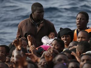 Perché le Ong e il codice di condotta non c'entrano con il calo degli sbarchi