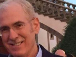 Livorno, il nonno eroe morto per salvare la nipotina di 4 anni: "Si è tuffato dal primo piano"