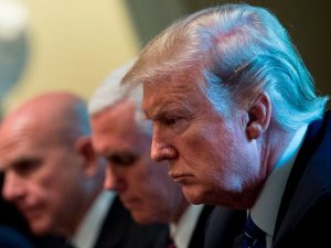 USA, da Corte Suprema via libera a Muslim Ban: ok a blocco dei visti da sei paesi islamici