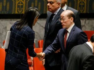 Onu, sanzioni alla Corea del Nord: meno petrolio a Pyongyang e bando all'export tessile