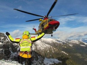 Dolomiti: un alpinista morto e uno gravemente ferito sul Monte Agner