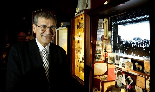 Lo scrittore Premio Nobel Orhan Pamuk presenta il suo Museo dell'Innocenza.