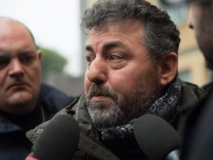 Rigopiano, portò fiori sul luogo della tragedia per il figlio morto: Alessio Feniello a processo