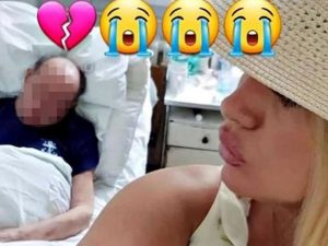 Il padre è appena morto, lei si fa un selfie col cadavere e lo posta su Instagram
