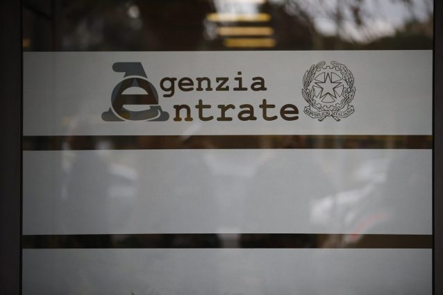 Riscossione del credito tributario da una eredità