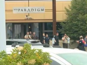 Usa, allarme sparatoria in Wisconsin: 4 feriti, il killer ucciso dalla polizia