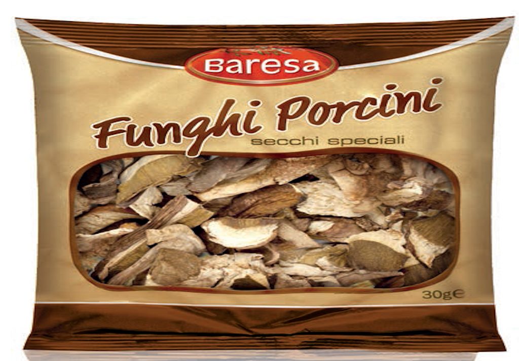 Funghi sconosciuti nella confezione ritirati porcini secchi venduti da